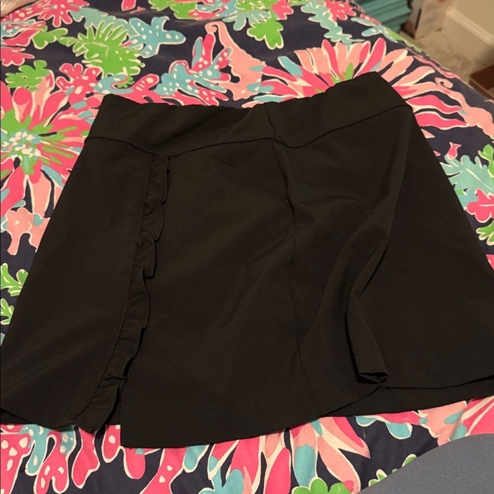 Lilly Pulitzer Beatriz Skort UPF 50+, Style# 012315, Size 0, Onyx - Picture 7 of 11
